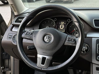 Volkswagen Passat foto 11