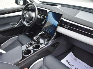 Geely Atlas фото 10