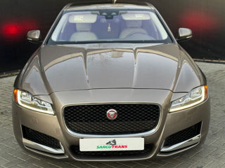 Jaguar XF foto 3