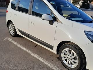 Renault Grand Scenic foto 4