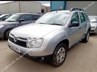 Dacia duster sexdezmembreaza foto 7