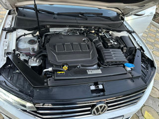 Volkswagen Passat foto 8