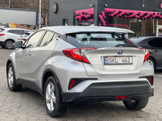 Toyota C-HR foto 4