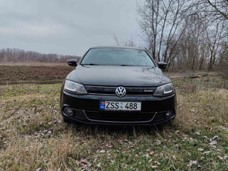 Volkswagen Jetta foto 2