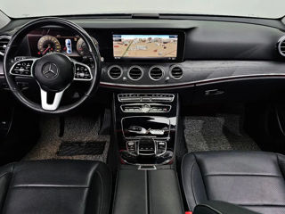 Mercedes E-Class foto 5