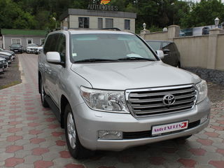 Toyota Land Cruiser foto 2