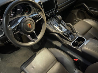 Porsche Cayenne foto 10