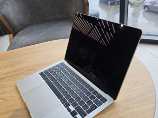 MacBook Air A2681 foto 7