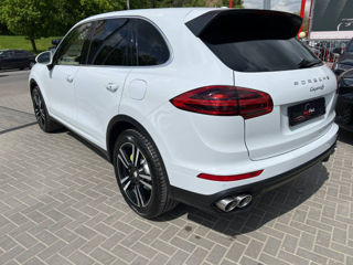 Porsche Cayenne foto 4