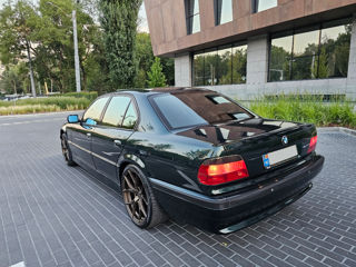 BMW 7 Series foto 3