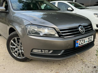 Volkswagen Passat foto 4