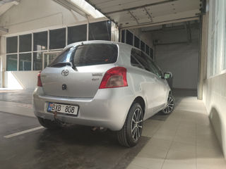 Toyota Yaris foto 3