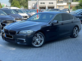 BMW 5 Series foto 1