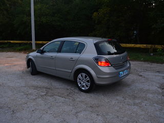 Opel Astra foto 3