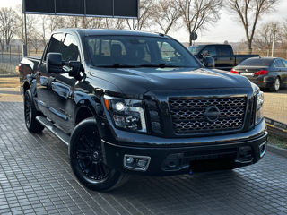 Nissan Titan