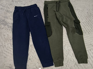 Pantaloni sport 6-7ani!!