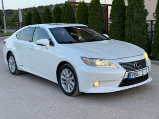 Lexus ES Series