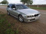 BMW 5 Series foto 3