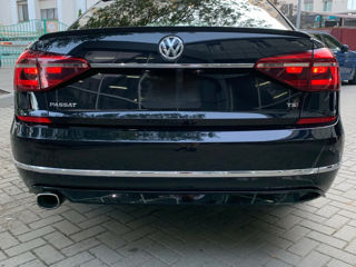 Volkswagen Passat foto 2