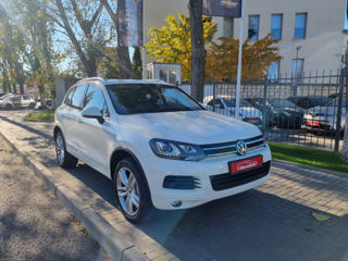 Volkswagen Touareg foto 3