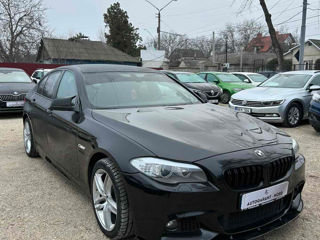 BMW 5 Series foto 3