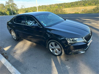 Skoda Superb foto 3