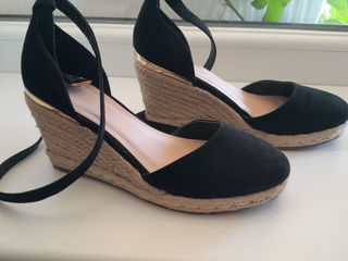 Vind espadrile in stare perfecta 300 lei