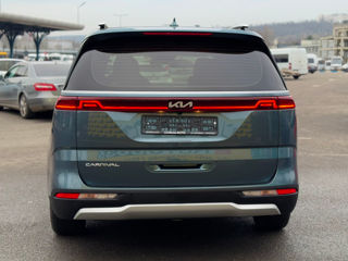 KIA Carnival foto 7