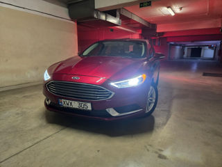 Ford Fusion foto 2