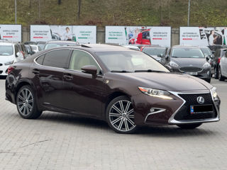 Lexus ES Series