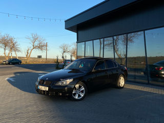 BMW 5 Series foto 2