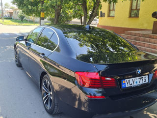 BMW 5 Series foto 8