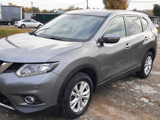 Nissan X-Trail foto 2