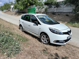 Renault Grand Scenic foto 2