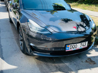 Tesla Model 3 foto 6