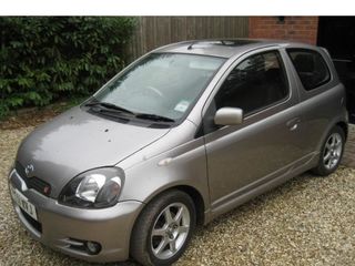 Toyota Yaris  Piese,  2000 An. foto 3