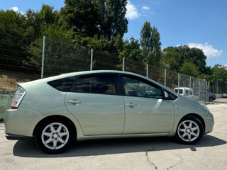 Toyota Prius foto 3