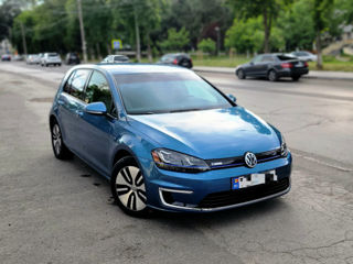 Volkswagen Golf foto 1