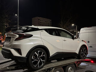 Toyota C-HR foto 2