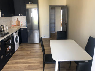 Apartament cu 2 camere, 100 m², Buiucani, Chișinău foto 8