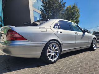 Mercedes S-Class foto 2