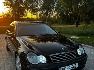 Mercedes C-Class