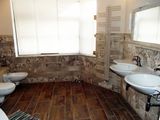Casa - lux  la telecentru 1600 euro , sauna foto 9