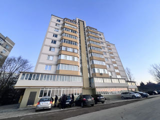 Vânzare spațiu comercial, 300 mp, 90000 €, Botanica