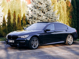 BMW 7 Series foto 8