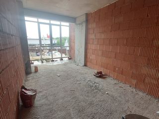 Apartament 80m2 cu esire in ograda proprie foto 6