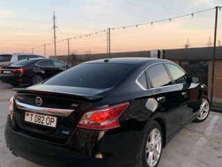 Nissan Altima foto 3