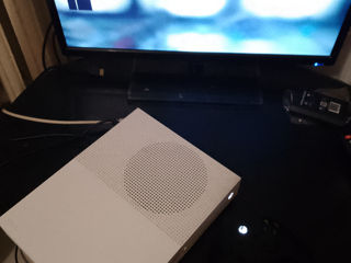 Xbox one S 1T foto 4