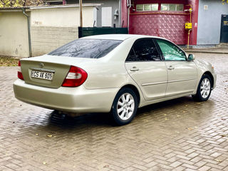 Toyota Camry foto 2