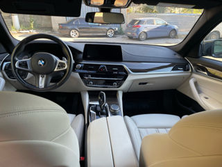 BMW 5 Series foto 7